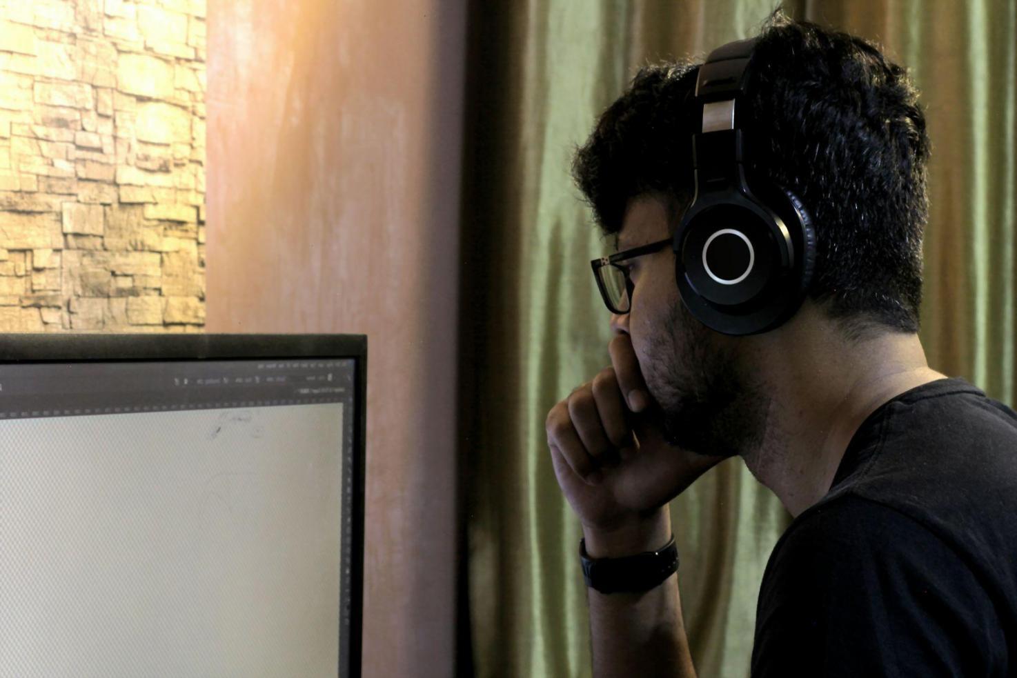 Financial variance analysis comparing planned versus actual spending